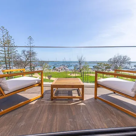 Waterfront Luxury Ocean View *