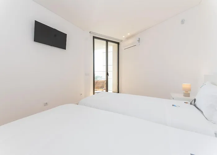 Waterfront Luxury Ocean View Apartment Olhao