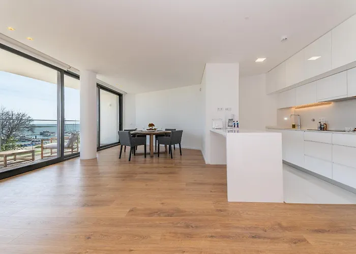 Apartment Waterfront Luxury Ocean View *