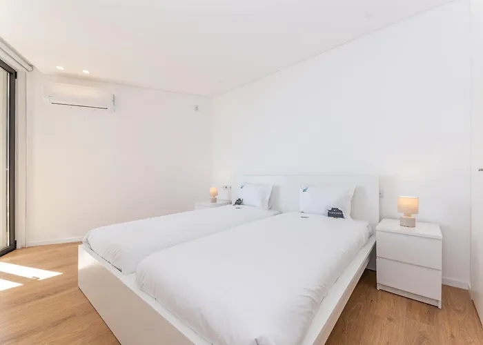 Waterfront Luxury Ocean View Apartment Olhao